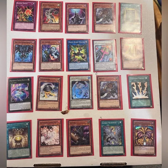 Lot of Yu-Gi-Oh! Cards